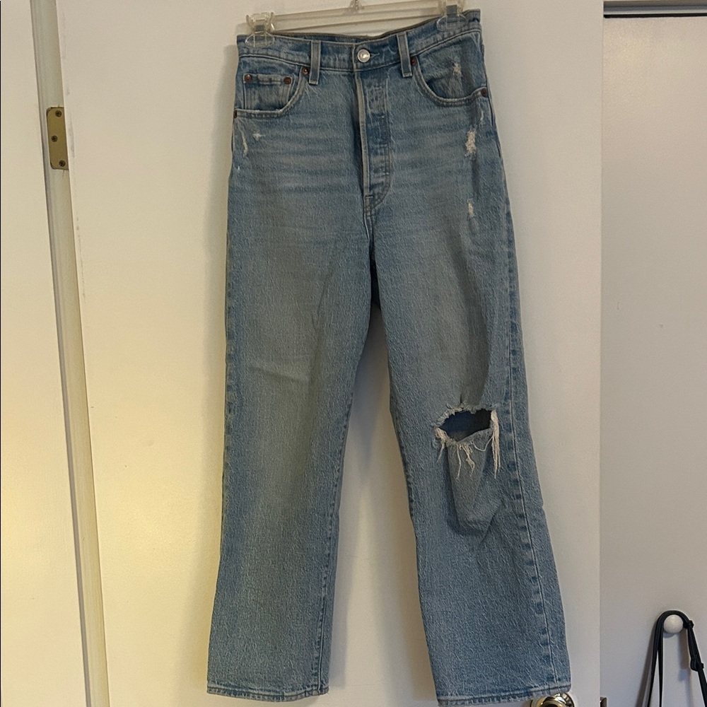 Levi’s rib cage straight ankle Jeans